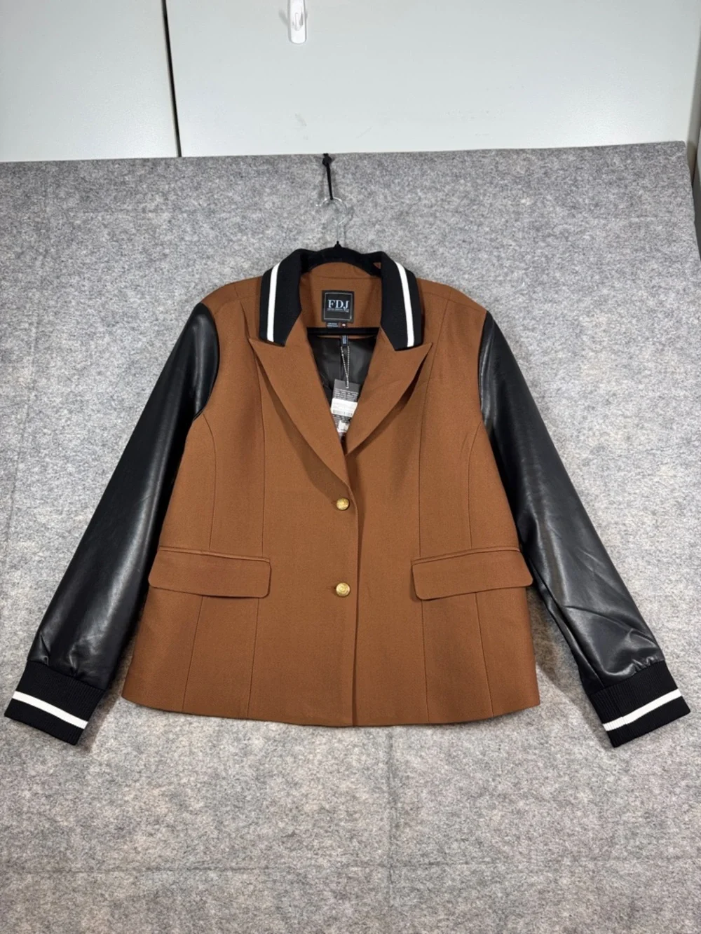 FDJ Brown Wool Blend Varsity Jacket Black Faux Leather Sleeves Preppy Chic XL - Picture 2 of 16